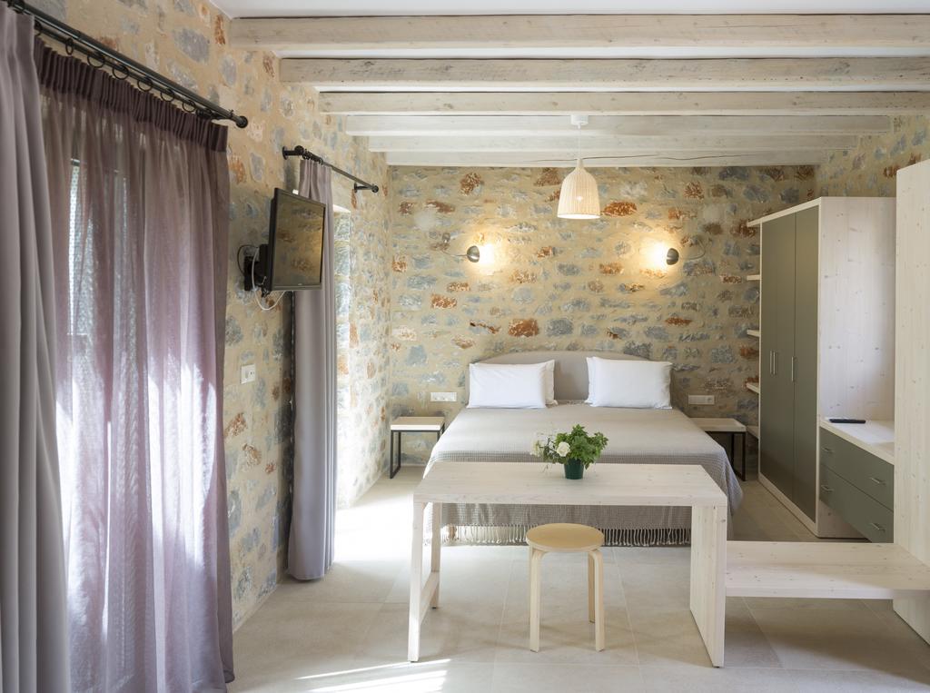 Mythies - Holiday Houses In Mani Lévktron Extérieur photo